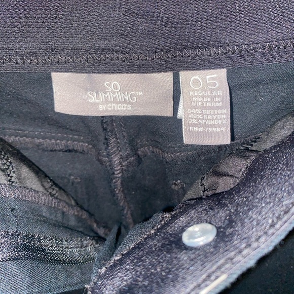 Chico’s So Slimming Jeans 0.5 - Picture 4 of 4